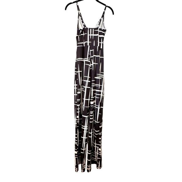 Soho Chic Geometric Sleeveless Keyhole Cutout One Piece Black White Jumpsuit Sma - Picture 5 of 7